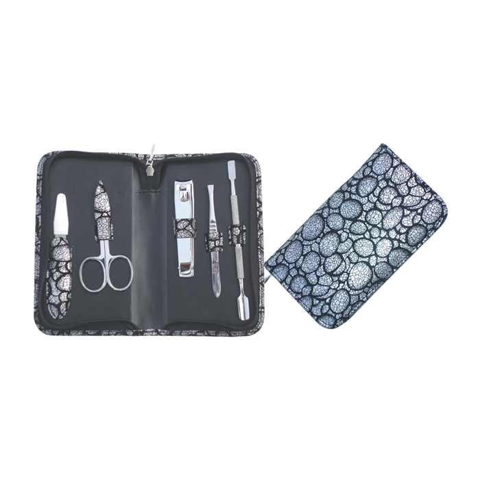 Manicure & Pedicure Instruments Kits